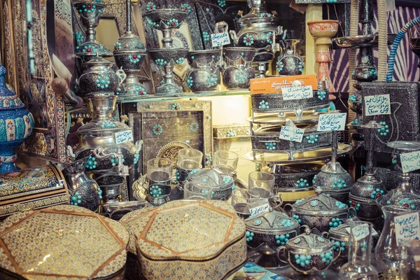 Isfahan, Iran - 06 oktober 2016: Traditionella iranska marknaden (Ba — Stockfoto