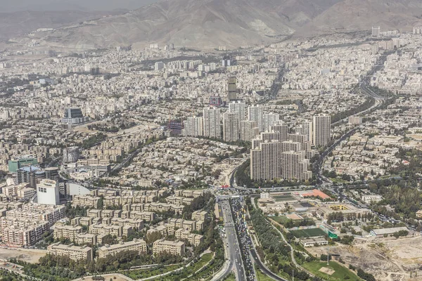 Tahran, Iran - 05 Ekim 2016: T Milad kulede görünümünden — Stok fotoğraf
