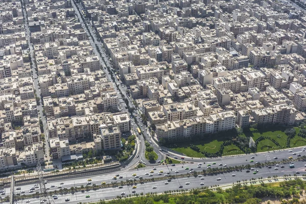 Teheran, Iran - 05 października 2016: Widok z wieży Milad w T — Zdjęcie stockowe