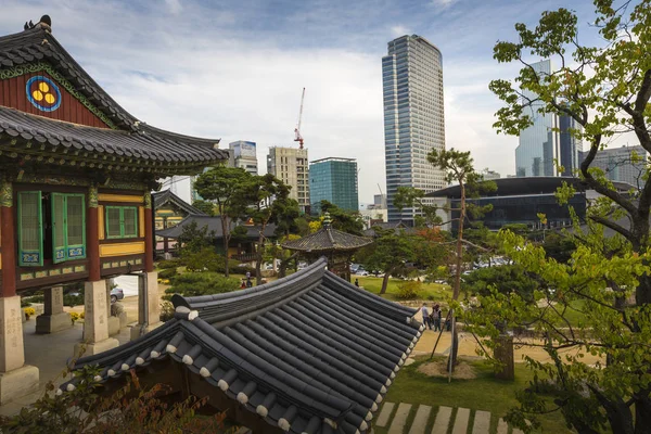 Bongeunsa tempel i stadsdelen gangnam i seoul, Republiken korea. — Stockfoto