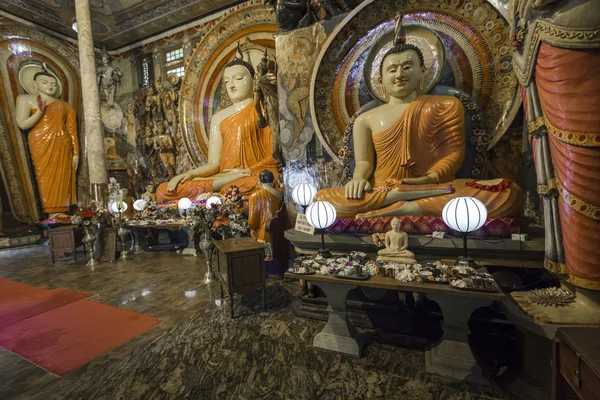 Templo de Gangaramaya em Sri Lanka — Fotografia de Stock