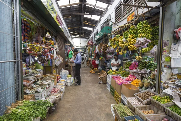 KANDY, SRI LANKA - 01 DE DICIEMBRE:, 2016: Varias verduras en verduras —  Fotos de Stock