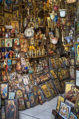 Atina - Yunanistan - Eylül 21 2016:Orthodox kilise deposunda Ath