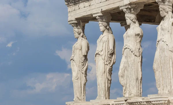 Atény - Řecko - září 21,2016: Caryatides v Akropoli, A — Stock fotografie