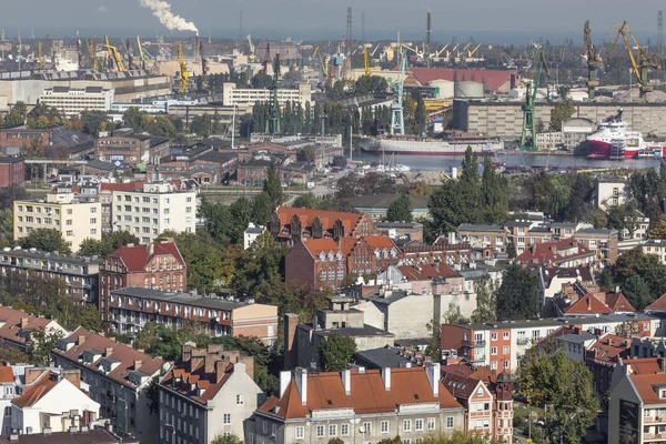 Vista aérea da cidade velha de Gdansk com prefeitura, Polônia — Fotografia de Stock