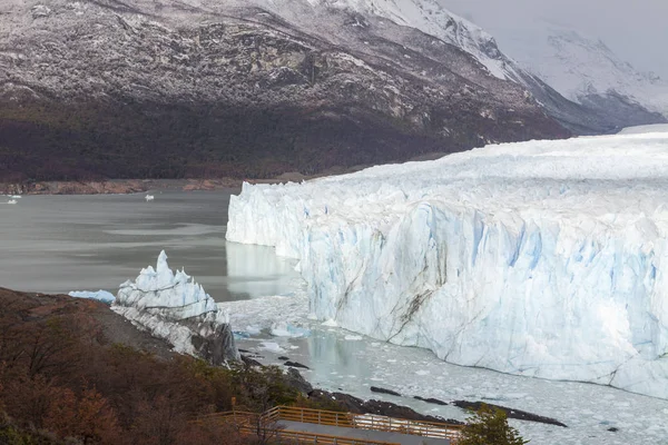 Gletscher perito moreno, Nationalpark los glasyares, Patagonien, ein — Stockfoto