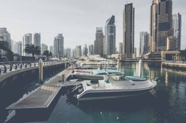Dubai, Birleşik Arap Emirlikleri - 18 Ocak 2017: Dubai Marina adlı sunrise, Amerika 
