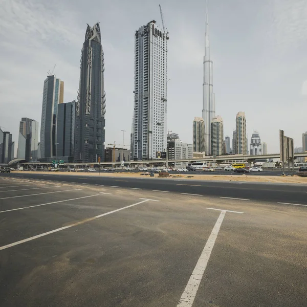 DUBAI, Emirati Arabi Uniti - 18 gennaio 2017: skyline di Dubai con Burj Khaleefa — Foto Stock