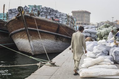 Dubai, Birleşik Arap Emirlikleri-Ocak 19: Port Said gemisiyle 19 Ocak yükleme