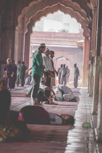 Dillí, Indie - 12. října 2013: Jama Masjid mešita v Dillí. — Stock fotografie