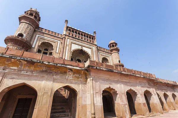 Grav Safdarjung i New Delhi, Indien. Det byggdes 1754 i — Stockfoto