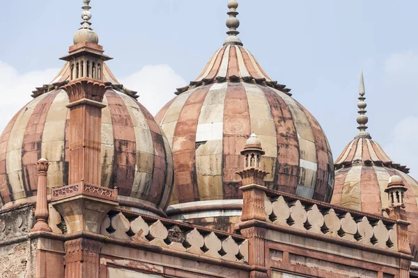 Tomb of Safdarjung in New Delhi, India. It was built in 1754 in — Stock Photo, Image