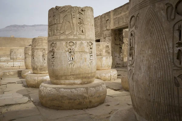 Tempel van Medinet Habu, gewijd aan Ramses Iii. -Unesco wereld — Stockfoto