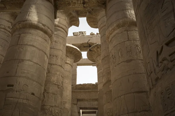 Ruines antiques du temple Karnak à Louxor. Égypte — Photo