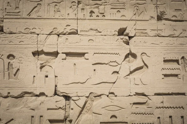 Karnaki templom, a Luxor ősi romjai. Egyiptom — Stock Fotó