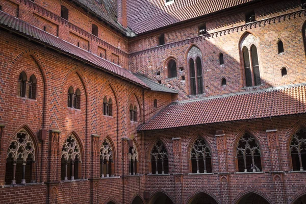 Malbork, Polen - 01 April 2017: pittoreske scène van Malbork ca — Stockfoto