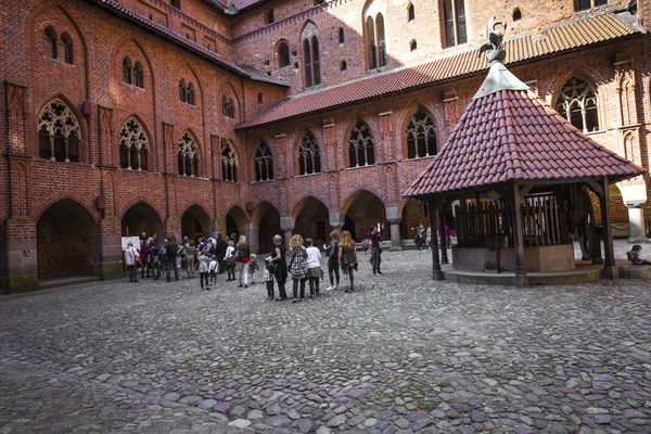 MALBORK, POLAND - 01 апреля 2017: Живописная сцена Мальборка ca — стоковое фото