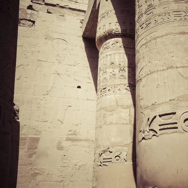 Стародавні руїни храмі Карнак в Луксор. Єгипет — стокове фото