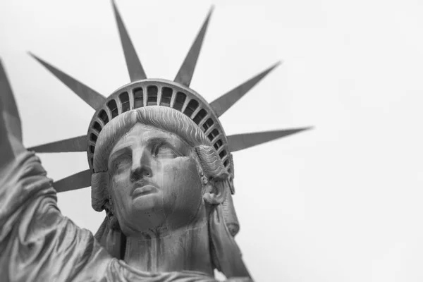 Estatua de la Libertad en la ciudad de Nueva York — Foto de Stock