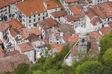 Eski kilise Stari Grad, Kotor, Karadağ içinde. Kotor Körfezi ve O