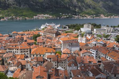 Kotor, Karadağ. Körfezi Kotor Koyu'ndaki en güzel biridir