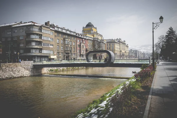 Widok centrum Sarajewa - Bośnia i Hercegowina — Zdjęcie stockowe