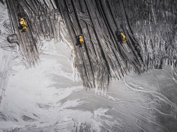 Vista aerea sulla fabbrica di lavorazione dei materiali da costruzione. Sabbia — Foto Stock