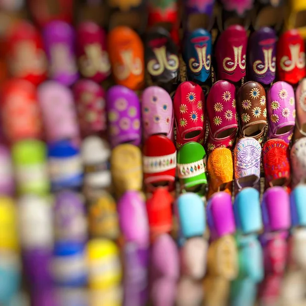 Zapatillas marroquíes multicolores, Marrakech — Foto de Stock