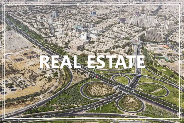 Ordet Real Estate. Utsikt över Teheran. — Stockfoto