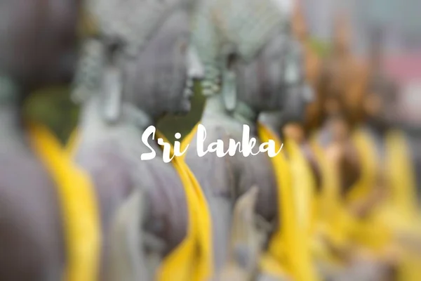 Boeddhabeelden in Sri Lanka tempel. — Stockfoto