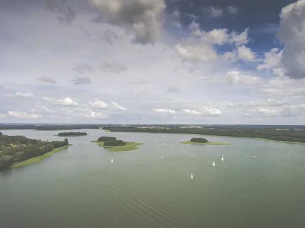 Aerial view of green islands and clouds at summer sunny morning. — Stock Photo, Image