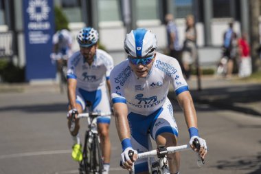 Jaworzno, Polonya - 31 Temmuz 2017: Bisikletçiler t başında