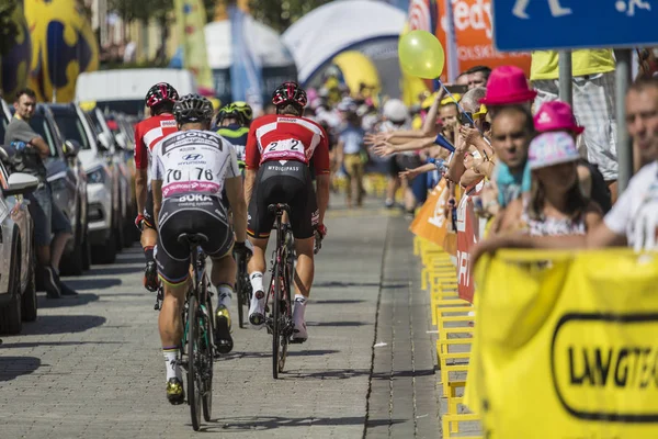 Jaworzno, Polonya - 31 Temmuz 2017: Bisikletçiler t başında