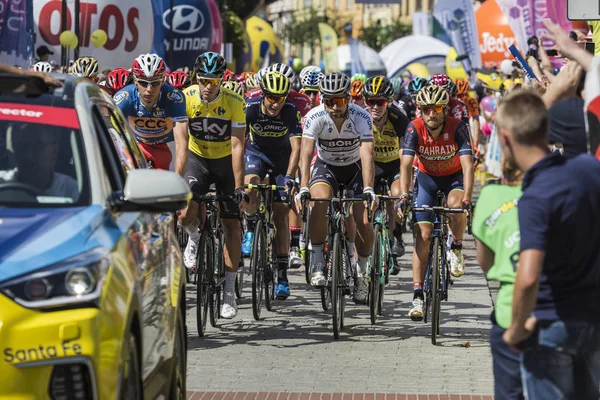 Jaworzno, Polonya - 31 Temmuz 2017: Bisikletçiler t başında