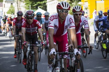 Jaworzno, Polonya - 31 Temmuz 2017: Bisikletçiler t başında