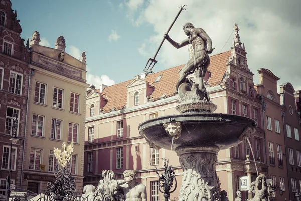 Fonte do Netuno na cidade velha de Gdansk, Polônia — Fotografia de Stock