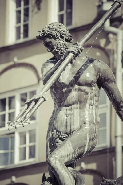 Fountain of the Neptune in old town of Gdansk, Poland — Stock Photo, Image