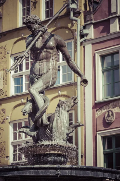 Fountain of the Neptune in old town of Gdansk, Poland — Stock Photo, Image