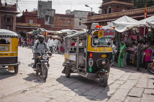 조 드 푸 르, 인도에서 조 드 푸 르, 인도-1 월 11 일, 2017: 전형적인 인도 도시 생활 — 스톡 사진