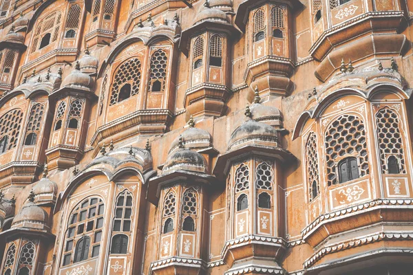 Hawa Mahal palácio (Palácio dos Ventos) em Jaipur, Rajastão — Fotografia de Stock