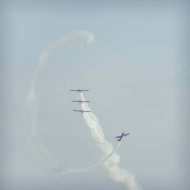 Radom, Polonya - 26 Ağustos 2017: akrobasi grubu oluşumu 