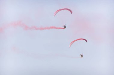 Radom, Polonya - 26 Ağustos 2017: akrobasi uçan Dragons gr