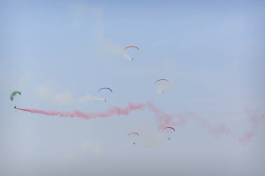 Radom, Polonya - 26 Ağustos 2017: akrobasi uçan Dragons gr