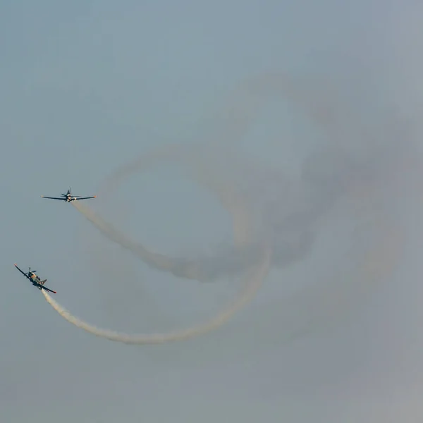 RADOM, POLONIA - 26 AGOSTO: Orlik (Polonia) team di visualizzazione acrobatica — Foto Stock