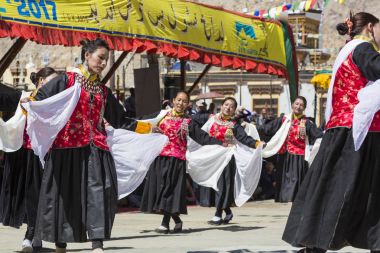Leh, Hindistan - 20 Eylül 2017: Ladakhi tanımlanamayan sanatçıları 