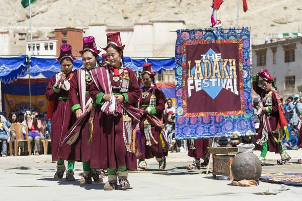 Leh, Sverige - 20 September 2017: Oidentifierade konstnärer i ladakhiska — Stockfoto