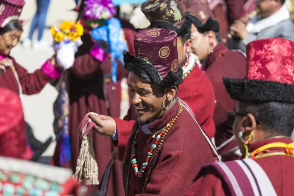 Leh, Hindistan - 20 Eylül 2017: Ladakhi tanımlanamayan sanatçıları
