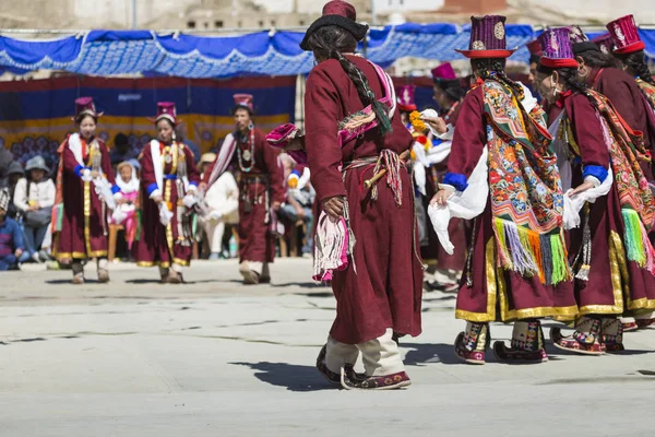 Leh, Hindistan - 20 Eylül 2017: Ladakhi tanımlanamayan sanatçıları