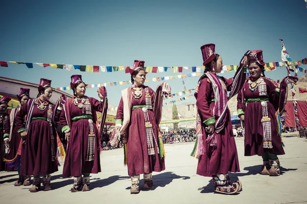 Leh, Hindistan - 20 Eylül 2017: Ladakhi tanımlanamayan sanatçıları