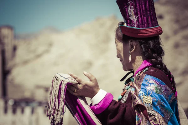 Leh, Sverige - 20 September 2017: Oidentifierade konstnärer i ladakhiska — Stockfoto